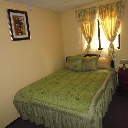 Hotel Residencial El Viajero Tababela Εξωτερικό φωτογραφία